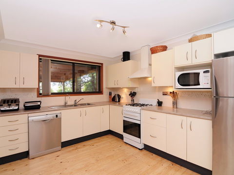 Admiral's Rest - Accommodation Cooktown 2