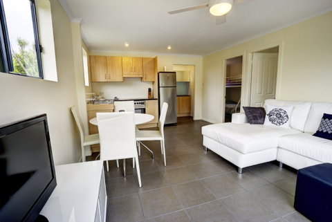 B And B At Orient Point - Accommodation Cooktown 0