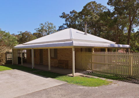 Chappies - Accommodation Cooktown 1