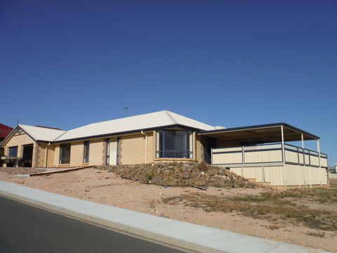Deck To Sea - Accommodation Cooktown 2