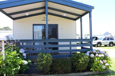 Golden Terrace Holiday Park - Accommodation Cooktown 0