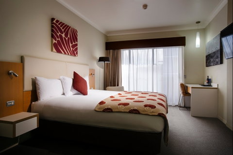 Grand Hotel And Apartments Townsville - Accommodation Cooktown 2