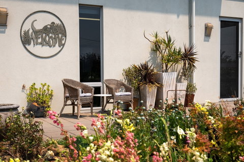 La Maison Du Vigneron B&B & Special Ocassion Dining - Accommodation Cooktown 2