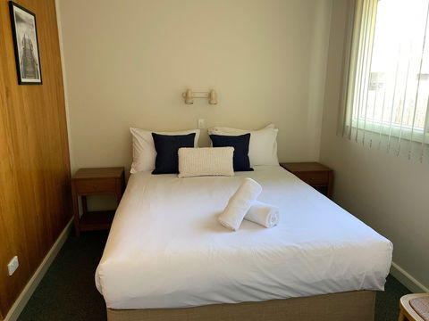 Marina Motel Rooms - Accommodation Cooktown 1