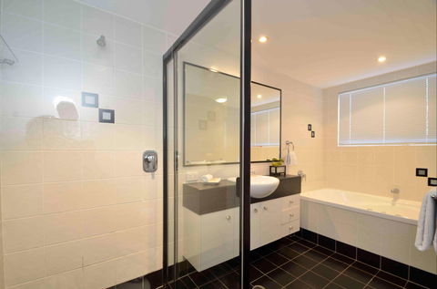 Myconos Resort - Accommodation Cooktown 0