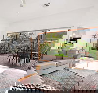 Newcastle Executive Homes - Cooks Hill Cottage - Accommodation Cooktown