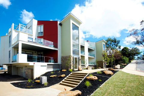 Phillip Island Towers - Accommodation Cooktown 1