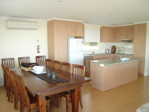 The Ozzie Oyster - Accommodation Cooktown 1