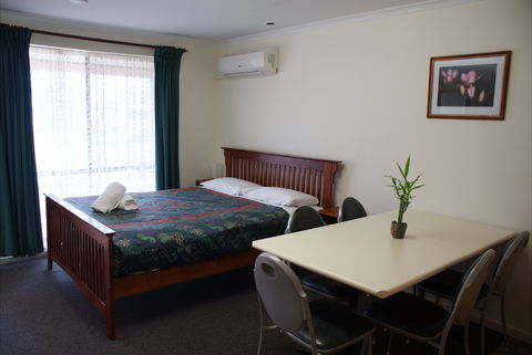 Warrnambool Holiday Park And Motel - Accommodation Cooktown 1