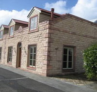 54 on Bank - Accommodation Cooktown