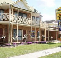 Victoria Lake Holiday Park - Accommodation Cooktown