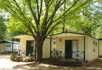 Bright Accommodation Park - Accommodation Cooktown 0