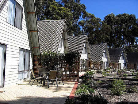 A Line Holiday Village - Accommodation Cooktown 1