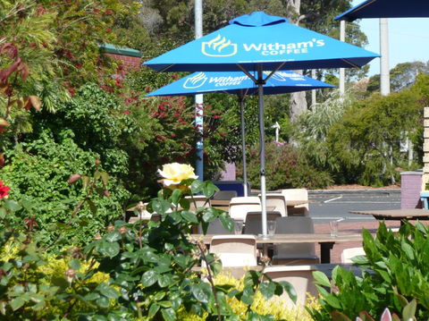 Mallacoota Hotel Motel - Accommodation Cooktown 7