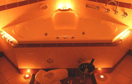 Anglesea Overboard Seaside Cottage - Accommodation Cooktown 0