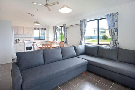 Surfbeach Holiday Park - Accommodation Cooktown 1