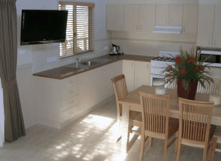 Lakesea Caravan Park - Accommodation Cooktown