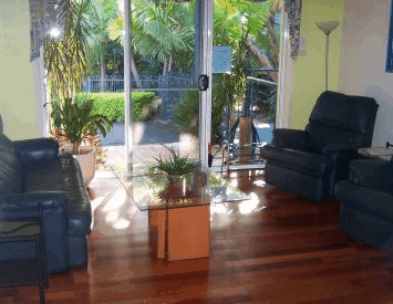 Azura Beach House B&B - Accommodation Cooktown 4
