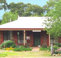 Stacey Studio Gallery  Almond Grove BB - Accommodation Cooktown