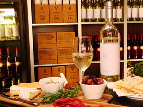 One Planet Cellars - Accommodation Cooktown 0