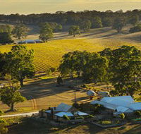 Hutton Vale and Farm Follies - Accommodation Cooktown