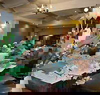 The Chairman and Yip - Accommodation Cooktown