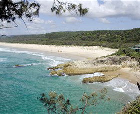 Main Beach, North Stradbroke Island - Accommodation Cooktown 0