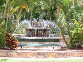 Bauer And Wiles Memorial Fountain - Accommodation Cooktown 0
