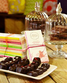 Bright Chocolate - Accommodation Cooktown 4