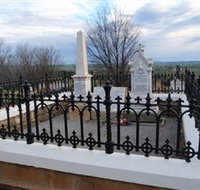 Hamilton Humes Grave - Accommodation Cooktown