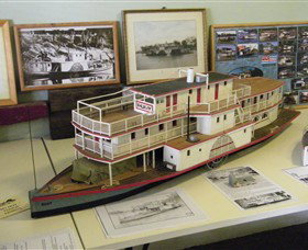 Wentworth Model Paddlesteamer Display - Accommodation Cooktown 0