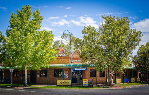 Crown Hotel Wentworth - Accommodation Cooktown 0