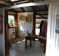 Tin Shed Gallery - Accommodation Cooktown