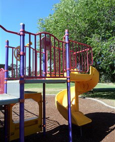 Fadden Pines Playground - Accommodation Cooktown 2