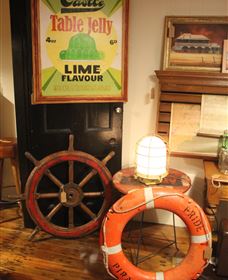 Peachtree Antiques - Accommodation Cooktown 4