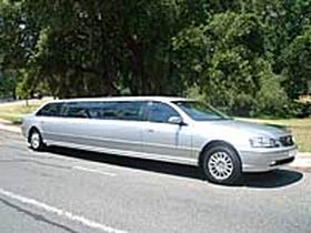 In Vogue Limousines - Accommodation Cooktown 2