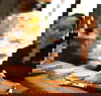 Small Group 6 guests Ultimate Yarra Valley Food and Wine - Mercedes Van - Accommodation Cooktown