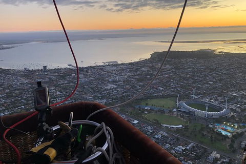 Balloon Flights In Geelong - Accommodation Cooktown 6
