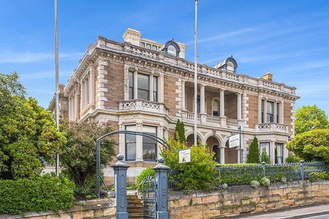 A Sommelier Guided Tour: Thursday Afternoon Wine Gin Cheese & Cocktails - Accommodation Cooktown 7