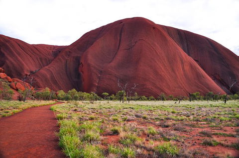Ayers Rock Combo: Uluru Base And Sunset Plus Uluru Sunrise And Kata Tjuta With An Optional BBQ Dinner Or Kings Canyon Day Trip - Accommodation Cooktown 5