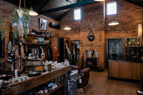 7th Pocket - Accommodation Cooktown 1