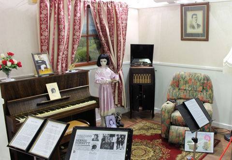 Australian Country Music Hall Of Fame - Accommodation Cooktown 1