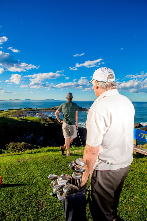 Crescent Head Country Club Golf Course - Accommodation Cooktown 2