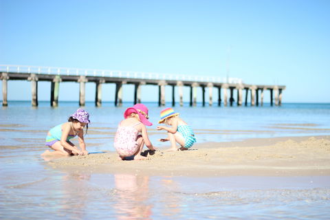 Frankston Beach - Accommodation Cooktown 0