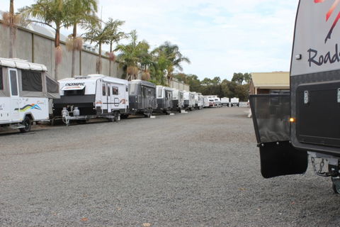 Gateway Caravans - Accommodation Cooktown 1