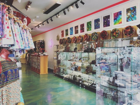 In.cube8r Gallery And Emporium - Accommodation Cooktown 0