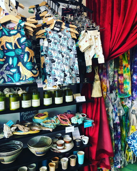In.cube8r Gallery And Emporium - Accommodation Cooktown 2