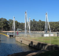 Lock 10 and Weir - Accommodation Cooktown