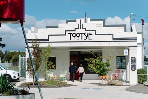 Tootsie Art And Design - Accommodation Cooktown 0
