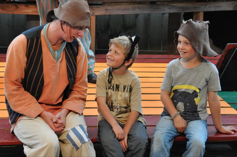 Ship That Never Was - The - Accommodation Cooktown 1